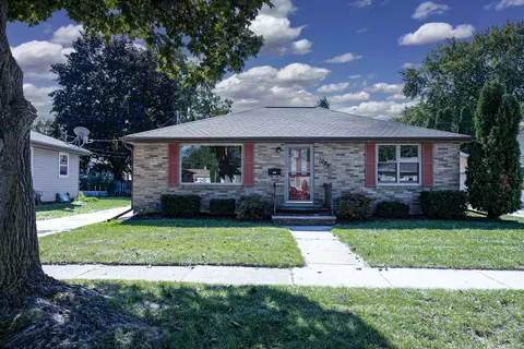 1025 E Marquette St, Appleton, WI 54911