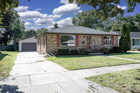 1025 E Marquette St, Appleton, WI 54911 photo 2