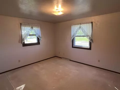 349 Fair St, Wrightstown, WI 54180 photo 8