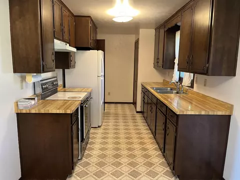 349 Fair St, Wrightstown, WI 54180 photo 4