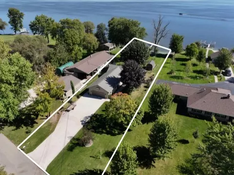 n8293 Cottage Drive, Fond Du Lac, WI 54937