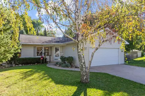 1842 Michigan St, Oshkosh, WI 54902