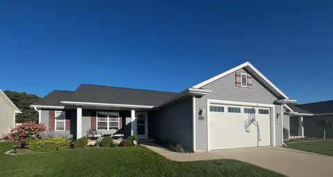 n9088 Papermaker Pass, Menasha, WI 54952