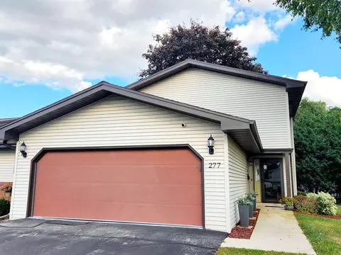 277 Bayberry Ln, Fond Du Lac, WI 54935