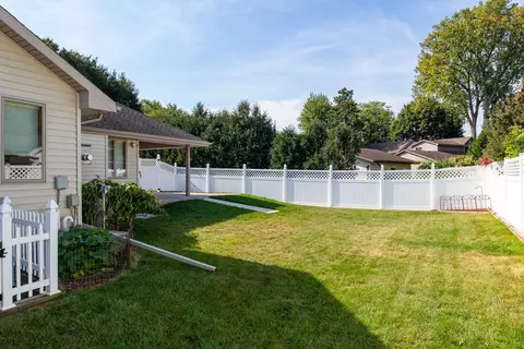 2326 W Prospect Ave, Appleton, WI 54914 photo 23