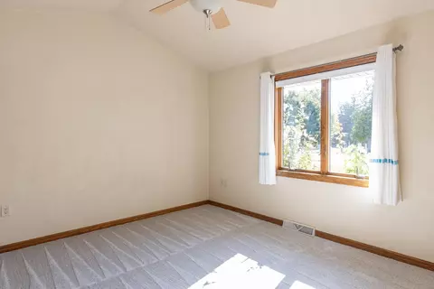 2326 W Prospect Ave, Appleton, WI 54914 photo 16