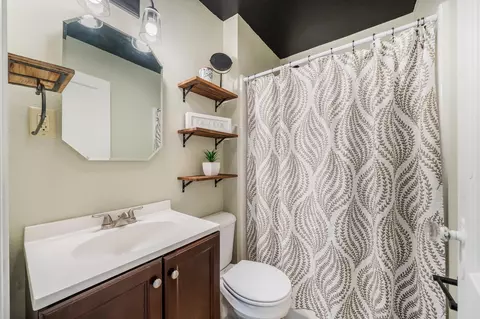 1703 W Summer St, Appleton, WI 54914 photo 10