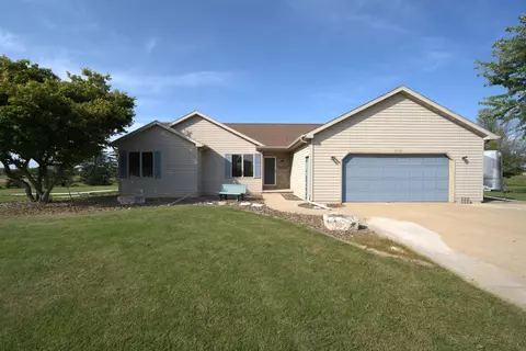 w2686 North Crest Drive, Kaukauna, WI 54130