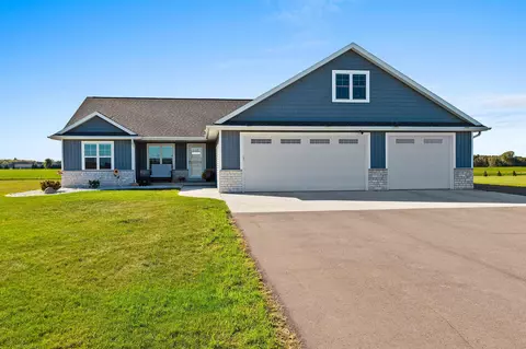 477 Highland Meadow Trl, Pulaski, WI 54162