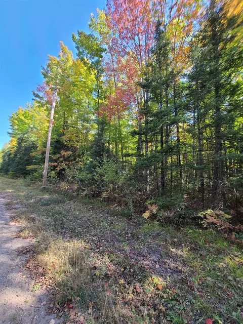 Mundt Quarry Road, Amberg, WI 54102