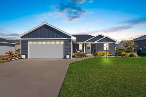 2504 Hendricks Ave, Kaukauna, WI 54130