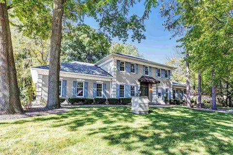 2088 Shady Ln, Green Bay, WI 54313