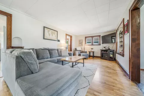 1029 W Bell Ave, Appleton, WI 54914 photo 4