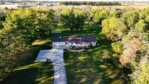 View/Area - 237 E Waushara St, Berlin, WI 54923 photo 3 of 17