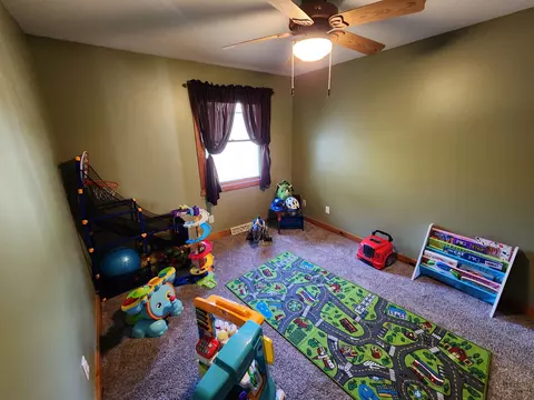 Bedroom - 237 E Waushara St, Berlin, WI 54923 photo 5 of 5