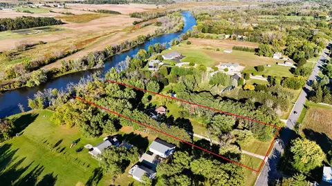 View/Area - 237 E Waushara St, Berlin, WI 54923 photo 1 of 17