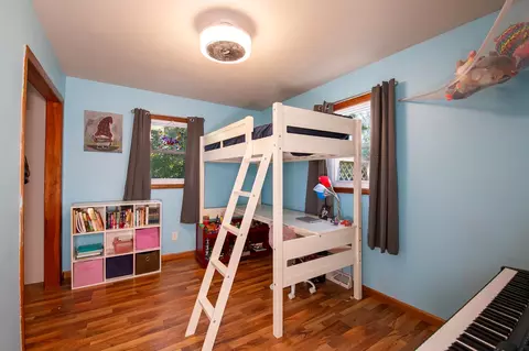Bedroom - 809 3rd St, Menasha, WI 54952 photo 2 of 3