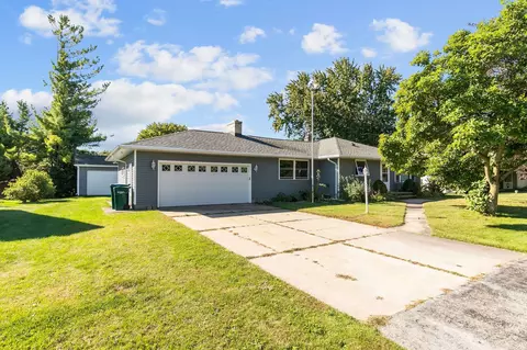 345 W Sunset Ave, Appleton, WI 54911