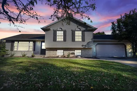 2350 Golden Ave, Oshkosh, WI 54904