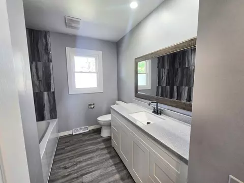 720 E Calumet St, Appleton, WI 54915 photo 9