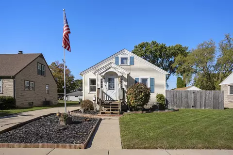 326 S Pine St, Kimberly, WI 54136