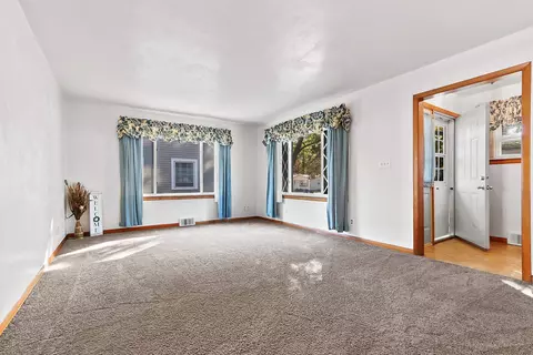 Living - 1712 S Adams St, Appleton, WI 54915 photo 1 of 4