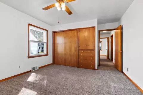 Bedroom - 1712 S Adams St, Appleton, WI 54915 photo 4 of 6