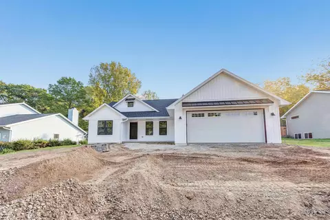 341 Alpine Dr, Green Bay, WI 54302