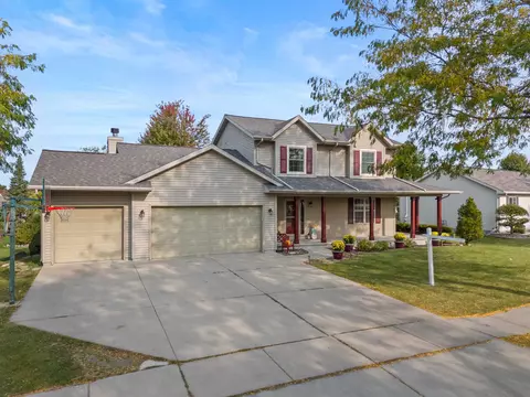 526 Greenbriar Ave, Fond Du Lac, WI 54935