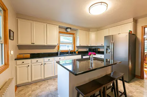 930 W Glendale Ave, Appleton, WI 54914 photo 4