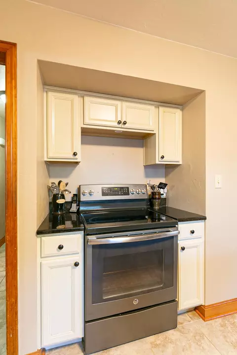 930 W Glendale Ave, Appleton, WI 54914 photo 6