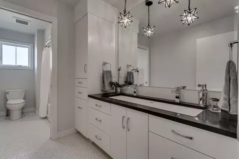 Bath - w5791 Parker Way, Appleton, WI 54915 photo 6 of 7