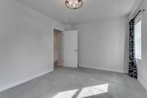 Bedroom - w5791 Parker Way, Appleton, WI 54915 photo 10 of 13