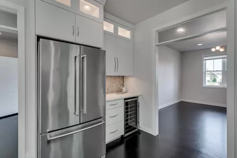 Kitchen - w5791 Parker Way, Appleton, WI 54915 photo 5 of 5