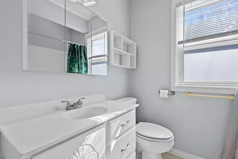 Bath - 1025 W 8th St, Appleton, WI 54914 photo 1 of 1