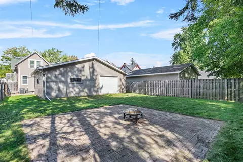 Exterior - 1025 W 8th St, Appleton, WI 54914 photo 16 of 18