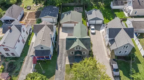 View/Area - 1025 W 8th St, Appleton, WI 54914 photo 1 of 9