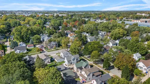 View/Area - 1025 W 8th St, Appleton, WI 54914 photo 9 of 9