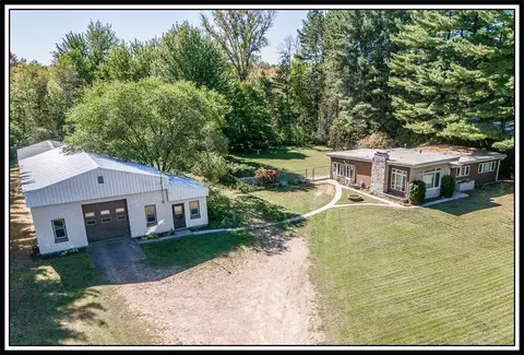 n10653 Lakeshore Road, Clintonville, WI 54929
