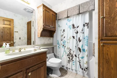 w6189 Long Court, Appleton, WI 54914 photo 21