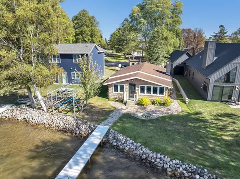 9639 County Rd G, Suring, WI 54174