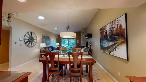 1250 W Nicolet Cir, Appleton, WI 54914 photo 9