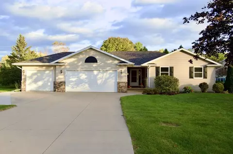n1416 Greenbush Court, Greenville, WI 54942