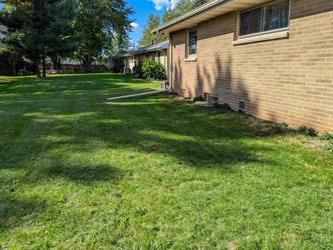 2723 W Lawrence Dr, Appleton, WI 54914 photo 21
