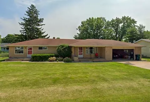 2723 W Lawrence Dr, Appleton, WI 54914