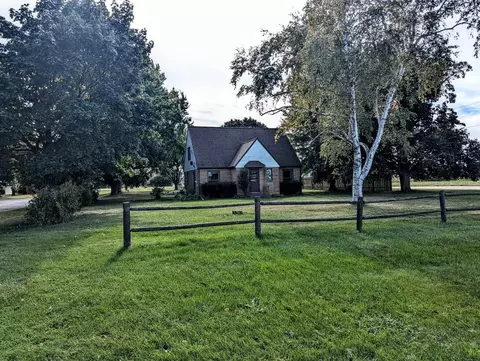 2705 E Hietpas St, Appleton, WI 54911