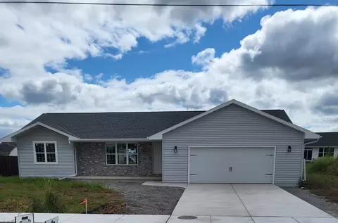 2493 Lawrence Dr, De Pere, WI 54115