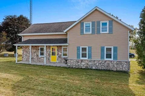 9317 Reifs Mills Rd, Whitelaw, WI 54247