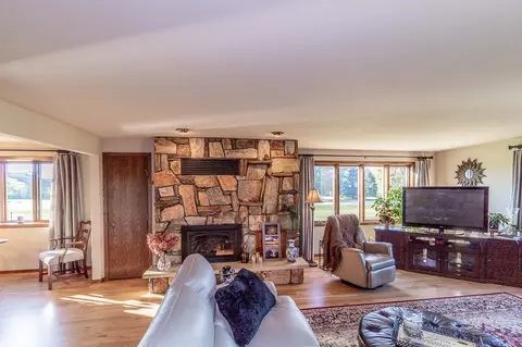 2036 N Mayflower Dr, Appleton, WI 54913 photo 6