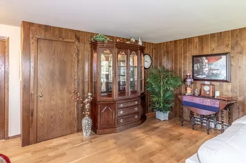 2036 N Mayflower Dr, Appleton, WI 54913 photo 3